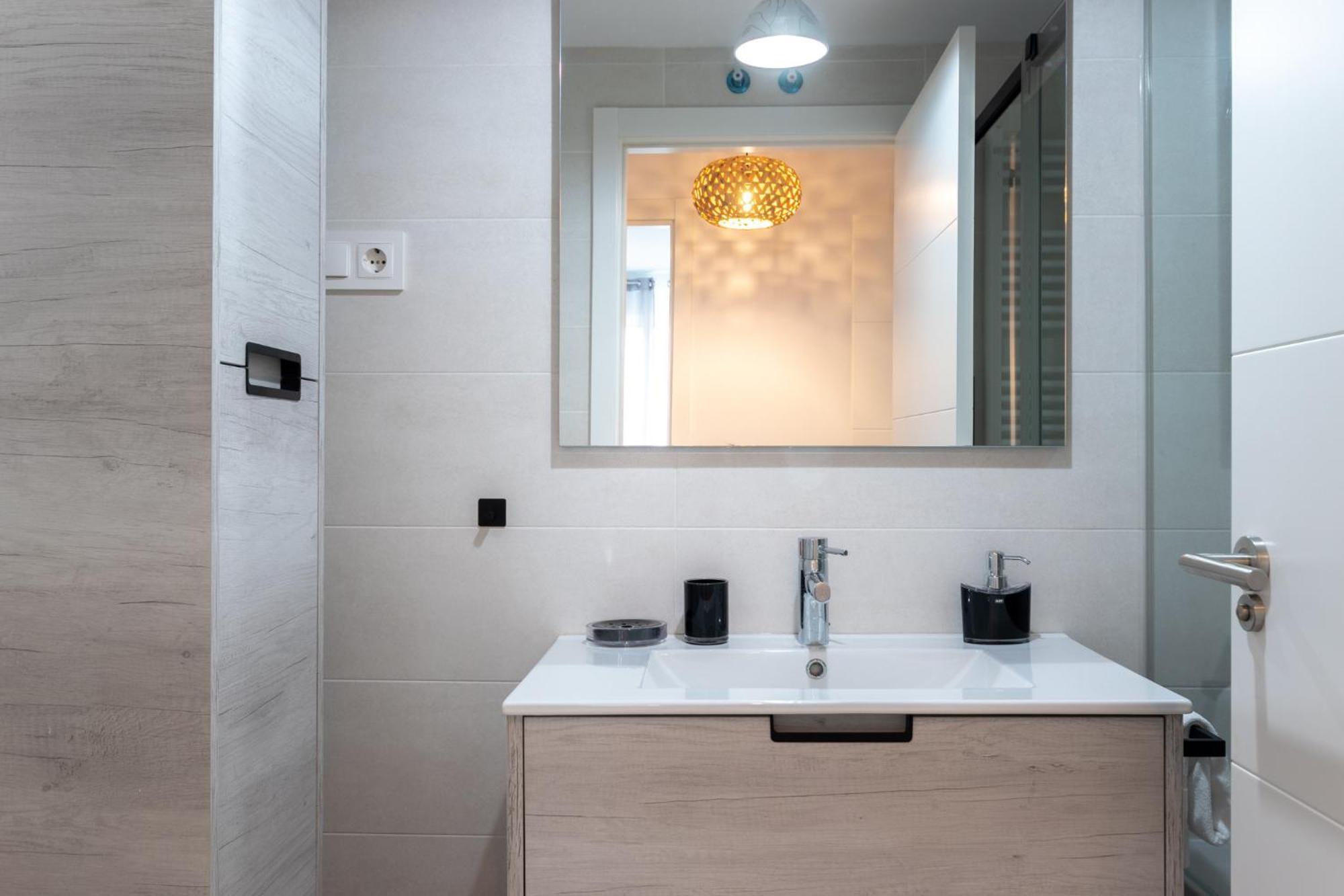 Xirimiri Apartment By People Rentals ビルバオ エクステリア 写真